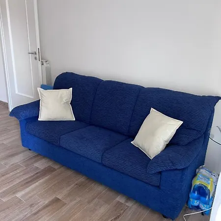 Blue Sea Apartment *